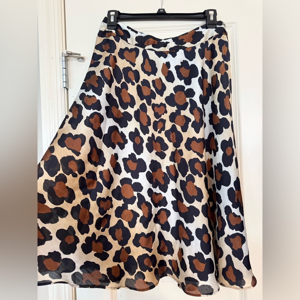 Jones Wear Leopard Skirt Size 8 Party Skirt